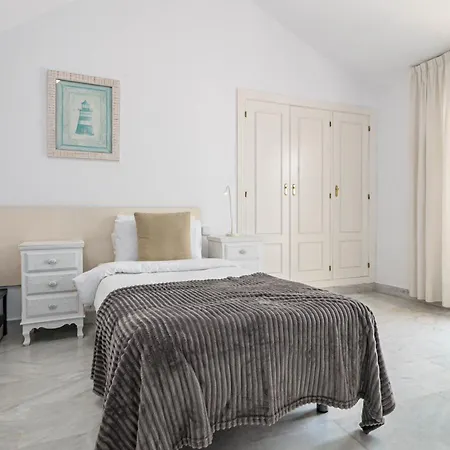 Sam65i 2 Bed Penthouse In Nueva Andalucia * Marbella